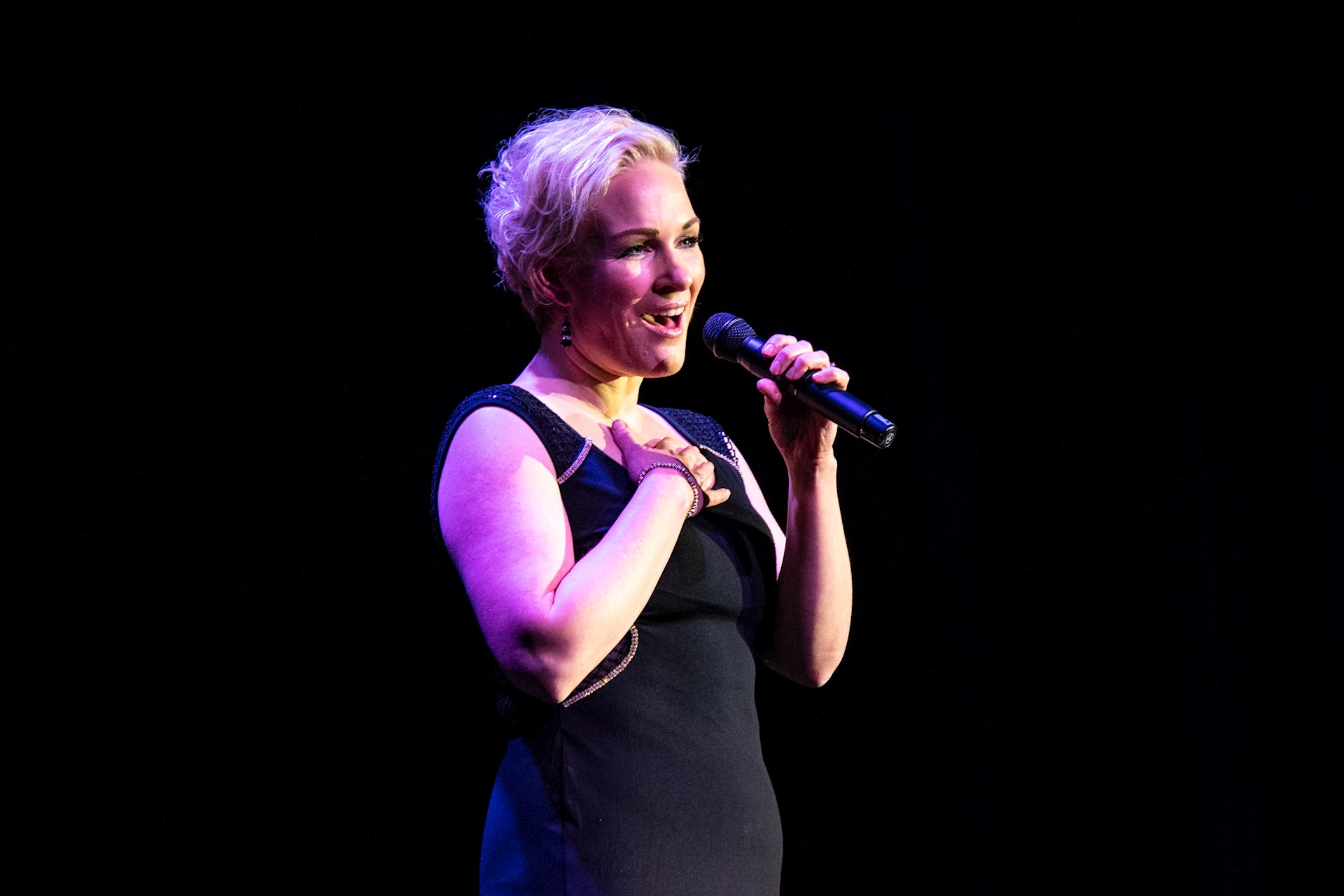 HelpDirect_YolandaVisser-5247.jpg